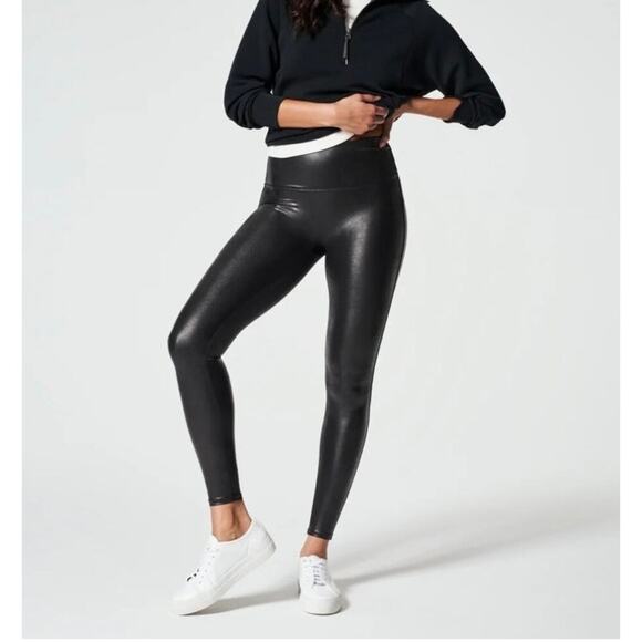 Spanx Faux Leather Leggings High Waisted Smoothing Sleek Black Size Large - Picture 1 of 9
